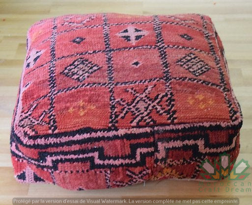 Kilim Moroccan poufs and ottomans made from rug and wool material, featuring vibrant patterns and traditional craftsmanship for stylish decor.