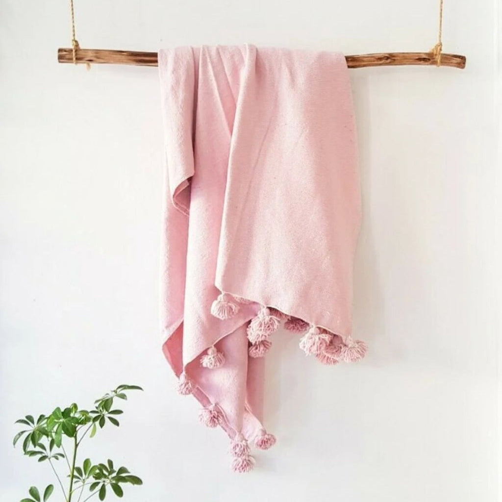 Handcrafted Blanket Throw Pink for beds and rooms MB1PI5
