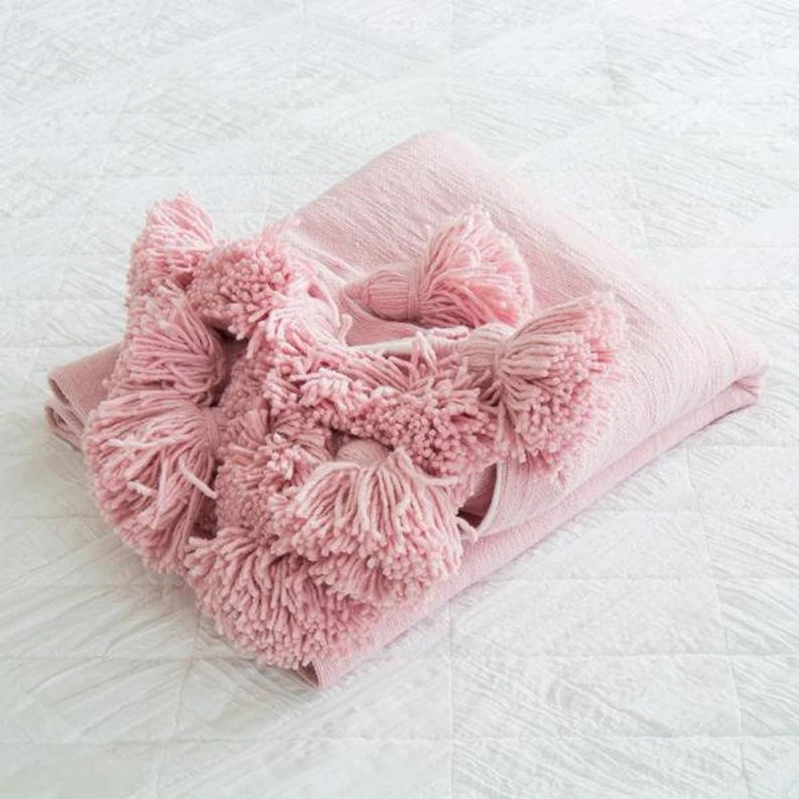 Handcrafted Blanket Throw Pink for beds and rooms MB1PI