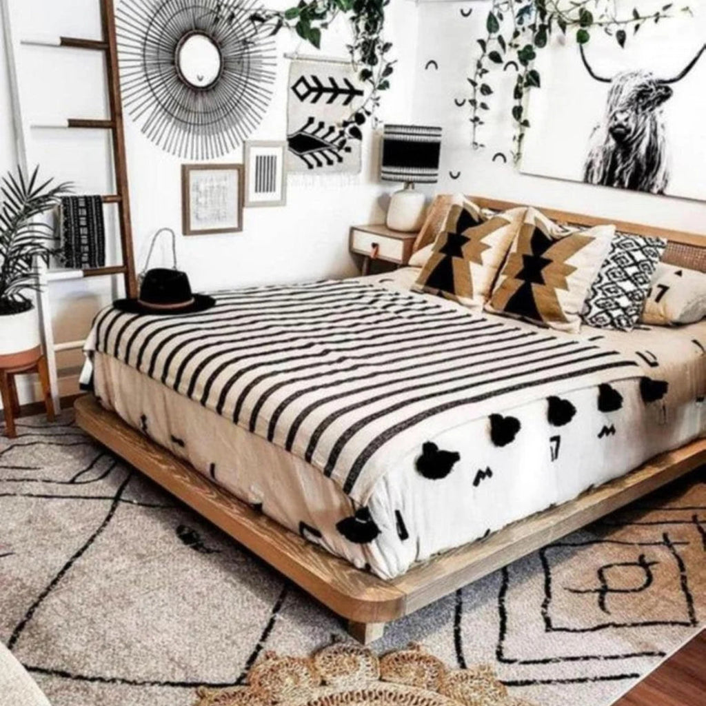 Moroccan Blanket throw Pom Pom, White Black MB1WB