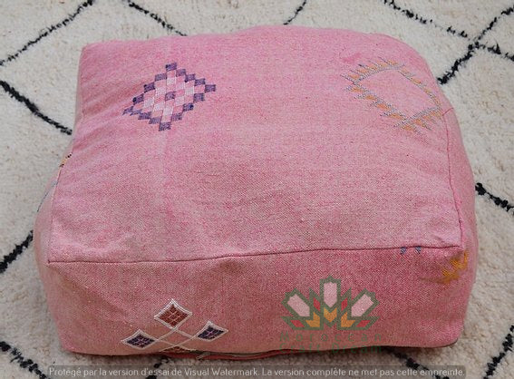 Kilim Moroccan poufs and ottomans made from rug and wool material, featuring vibrant patterns and traditional craftsmanship for stylish decor.