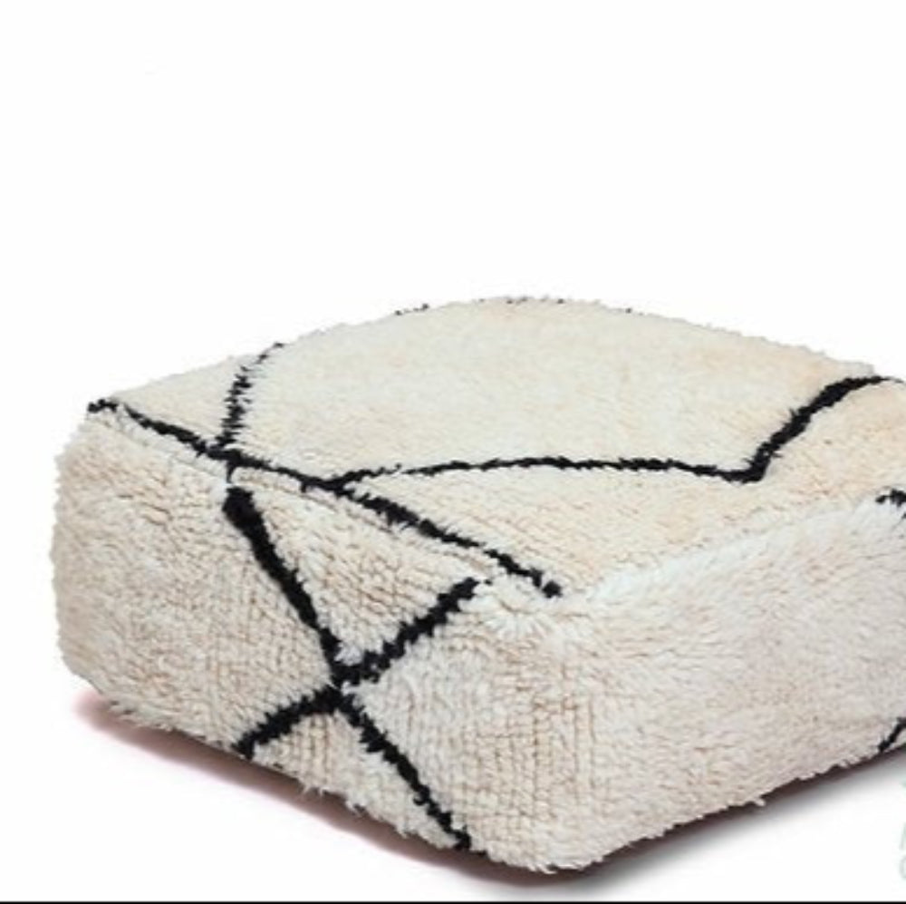 Kilim Moroccan poufs and ottomans made from rug and wool material, featuring vibrant patterns and traditional craftsmanship for stylish decor.