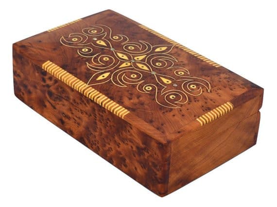 Handmade Thuya Wood Jewelry Box – Handcrafted Moroccan Wooden Box TW9SQ3