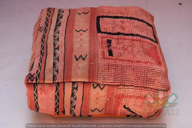 Kilim Moroccan poufs and ottomans made from rug and wool material, featuring vibrant patterns and traditional craftsmanship for stylish decor.