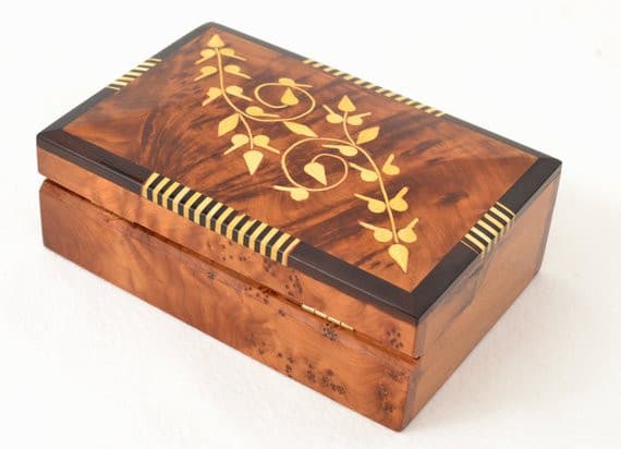 Handmade Thuya Wood Jewelry Box – Unique TW2RT