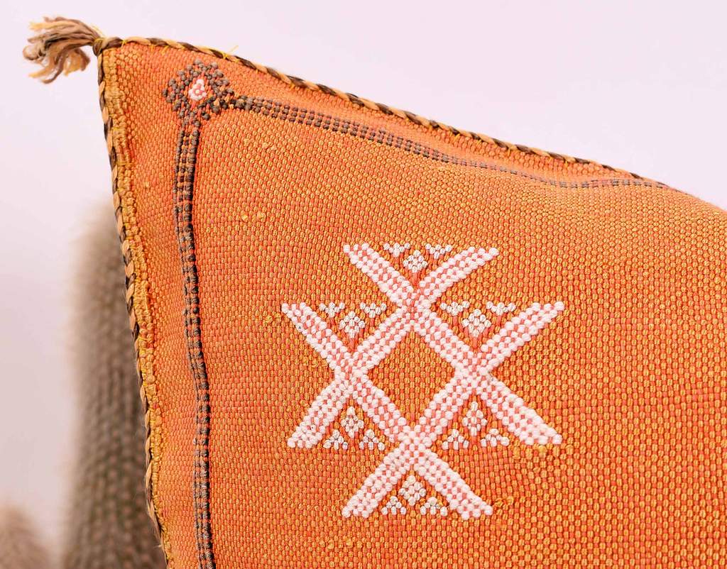 Exotic handmade Moroccan pillow cover in cactus silk with intricate design