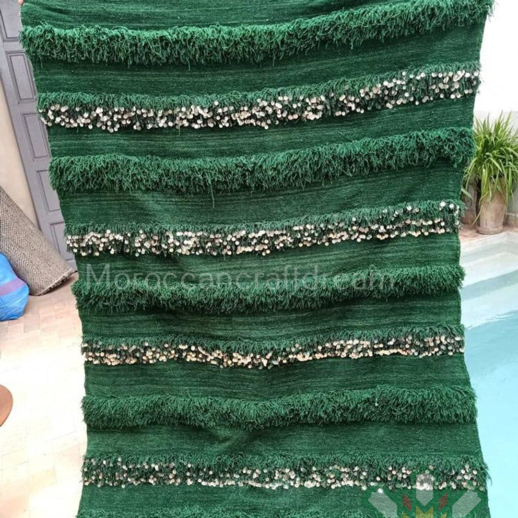 Handcrafted Blanket Throw Green for beds and rooms HB1GN3