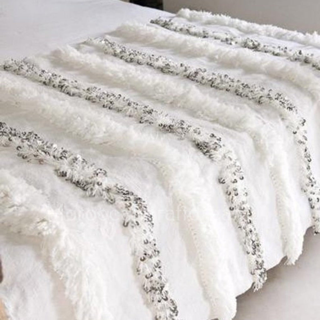 Handcrafted Blanket Throw White for beds and rooms HB1WH4