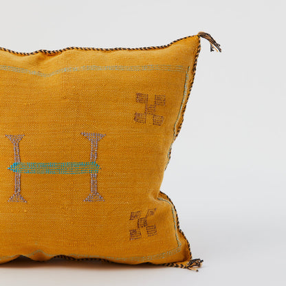 Κίτρινο μαξιλάρι Sabra από μεταξωτό μαροκινό κάκτο