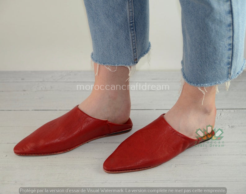 handmade leather slippers moroccan babouches marrakech 12