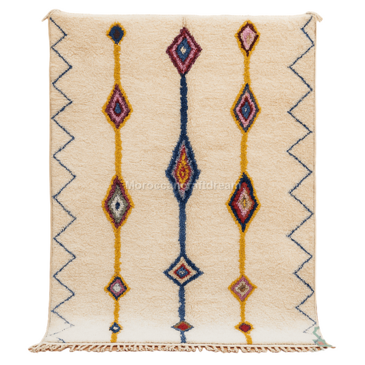 Decorative rug with geometric pattern on a beige background