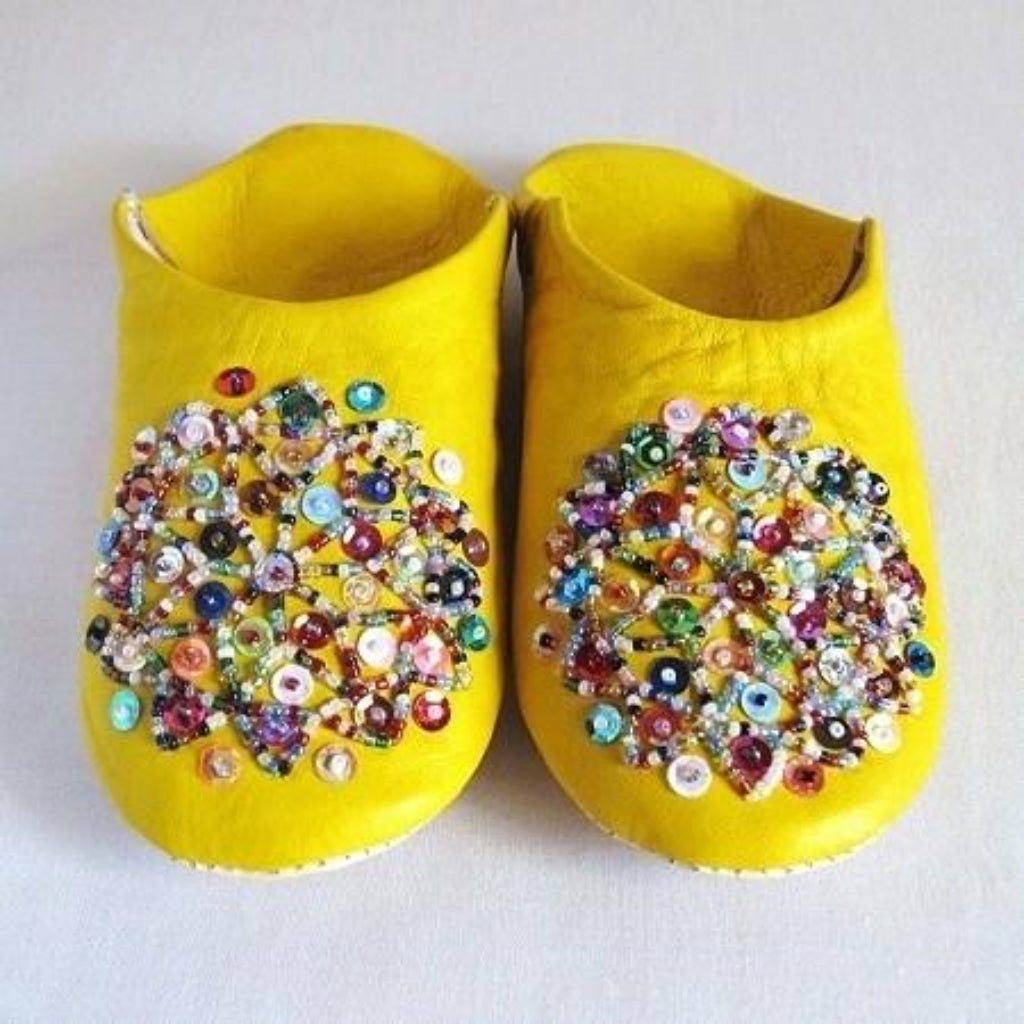 handmade yellow moroccan slipper