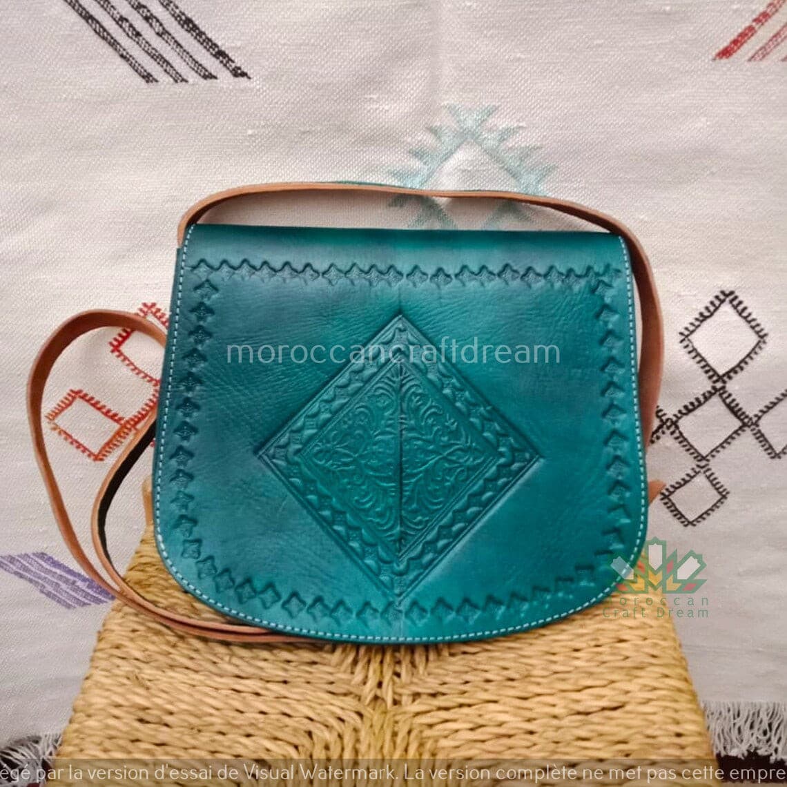Stunning GREEN Teal Hand Tooled Leather Purse Wallet. Pretty Floral  Detailing. - BerberBazar