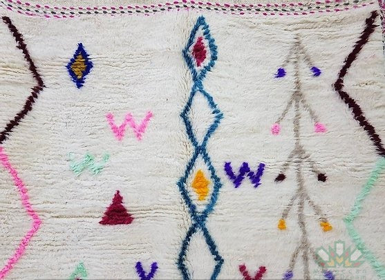 Fantastique tapis berberrug marocain Azilal