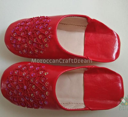 handmade leather slippers, marrakech moroccan craft, bohemian style red color