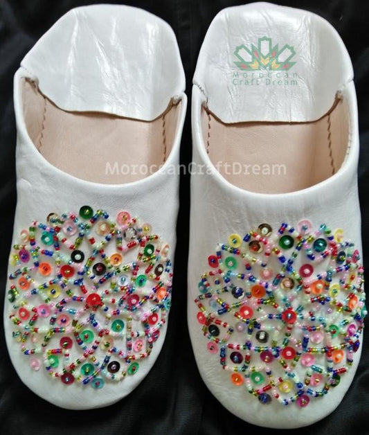 white berber handmade leather slippers, marrakech moroccan craft, bohemian style