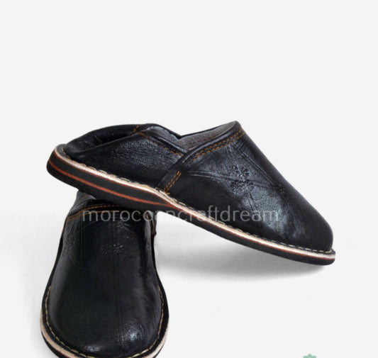 handmade leather slipper in black color