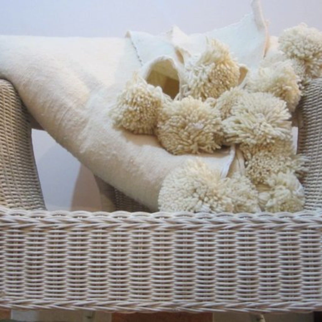 Handcrafted Blanket Throw Cream for beds and rooms MB1CR2