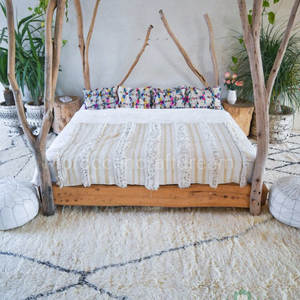 Handcrafted Blanket Throw White for beds and rooms HB2WH2 handira