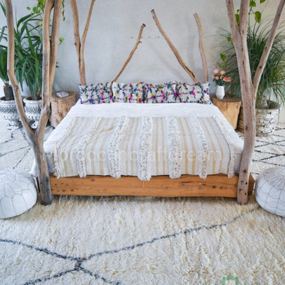 Handcrafted Blanket Throw White for beds and rooms HB2WH2 handira